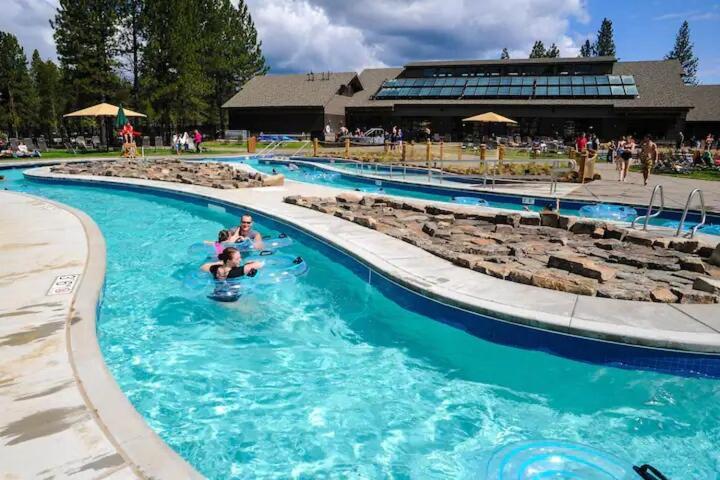 Mt. Bachelor & Sun River Get Away Бенд Екстериор снимка
