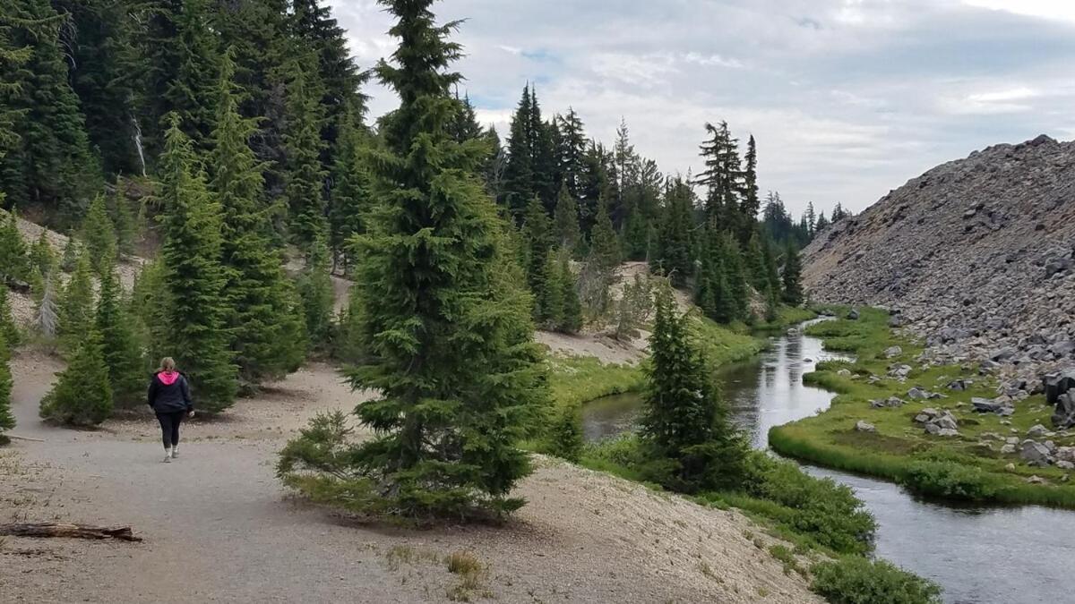 Mt. Bachelor & Sun River Get Away Бенд Екстериор снимка