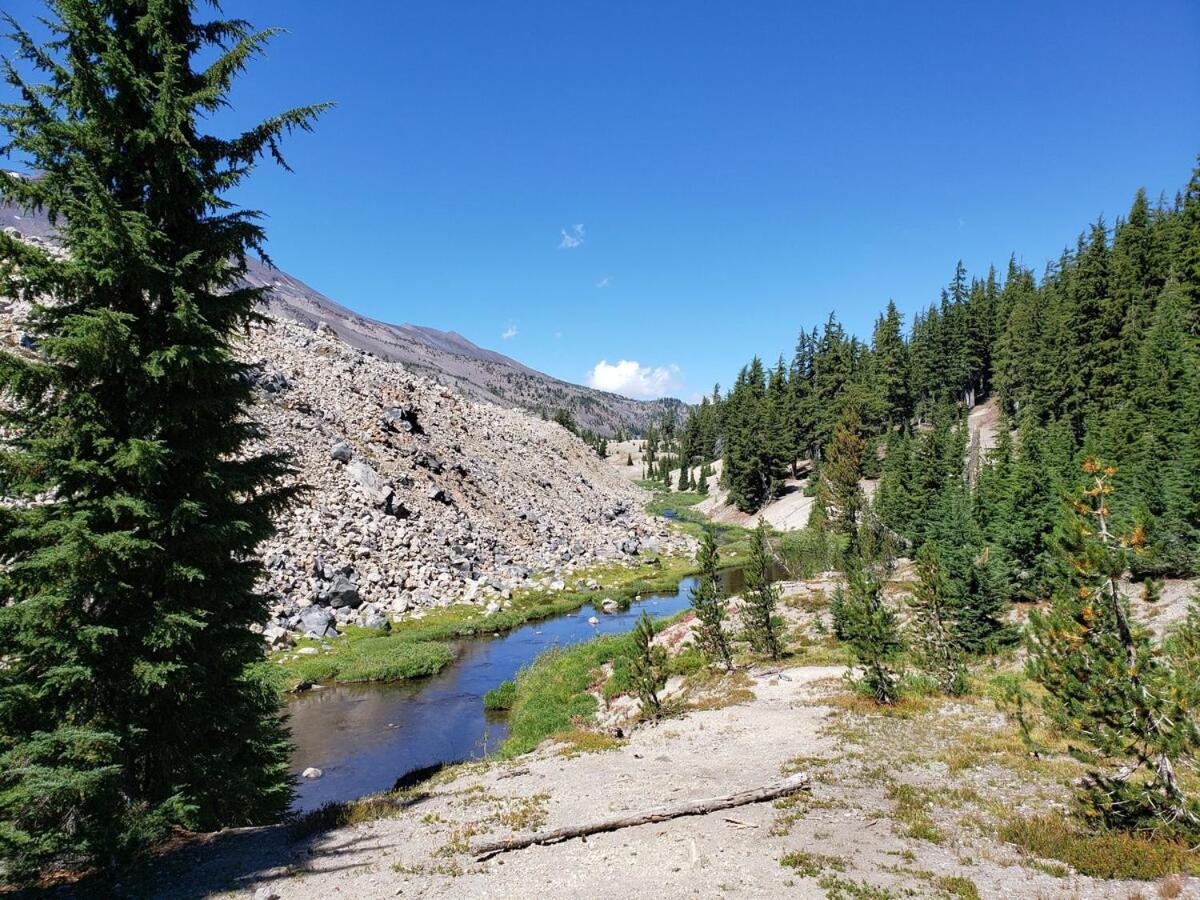 Mt. Bachelor & Sun River Get Away Бенд Екстериор снимка