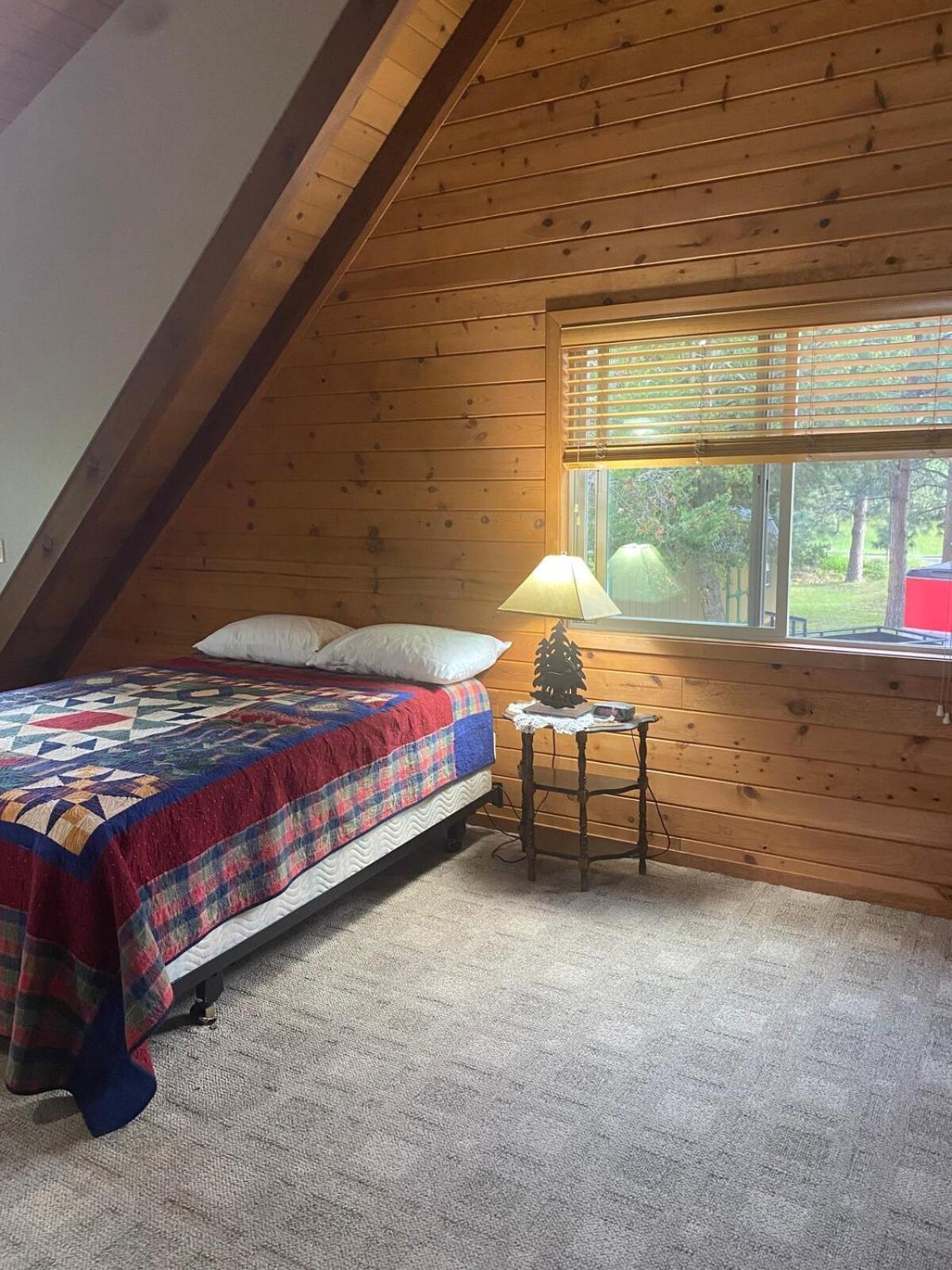 Mt. Bachelor & Sun River Get Away Бенд Екстериор снимка